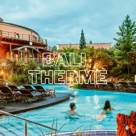 Stayawhile Comfort Naehe Herzzentrum, Bali Therme, Kurpark Gop, Free Parking, Netflix, Boxspringbett, Neues Duschbad Gæstehus 3*